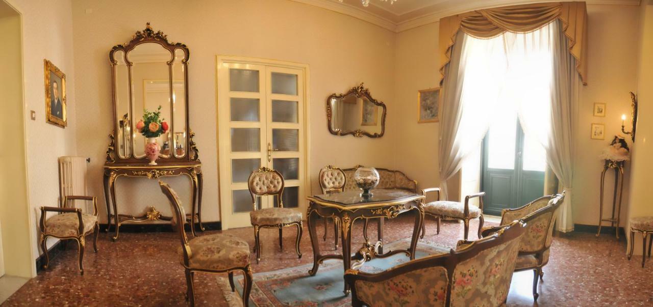 B&B Al Diecisette Catania Exterior photo