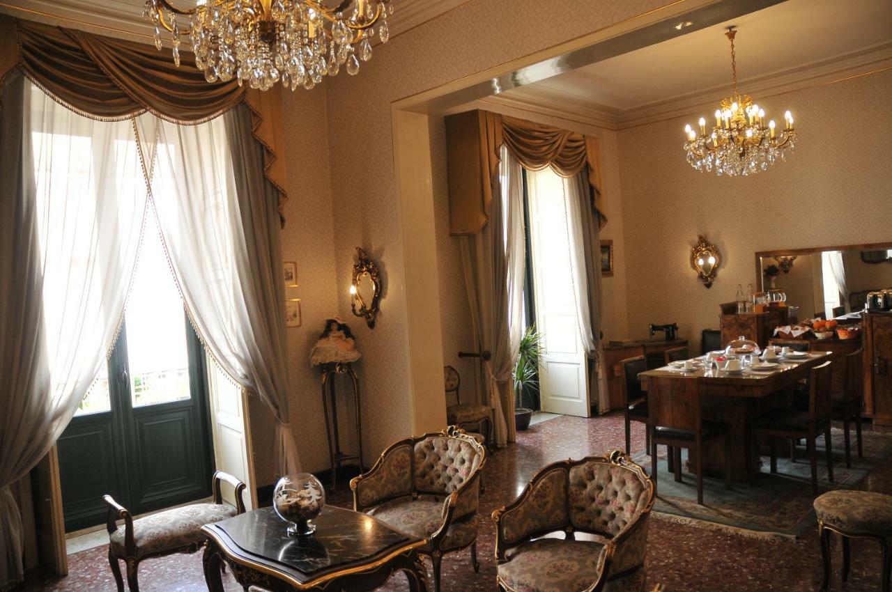 B&B Al Diecisette Catania Exterior photo